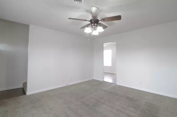 Oak Grove, KY 42262,606 Artic Avenue