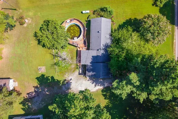 Jackson, TN 38305,688 Spring Creek Law Rd