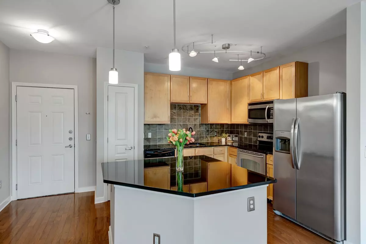 Nashville, TN 37212,3000 Vanderbilt Pl #243