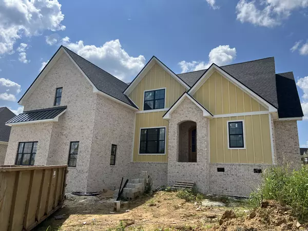307 Oaks Xing, Lebanon, TN 37087