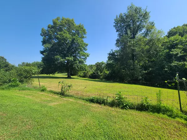 Waverly, TN 37185,954 S Buchanan Rd