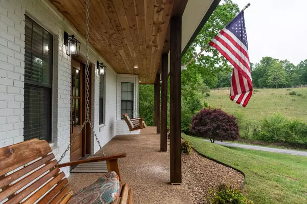 419 Shotwell Rd, Lawrenceburg, TN 38464