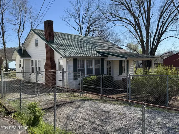 931 Mulberry St, Loudon, TN 37774
