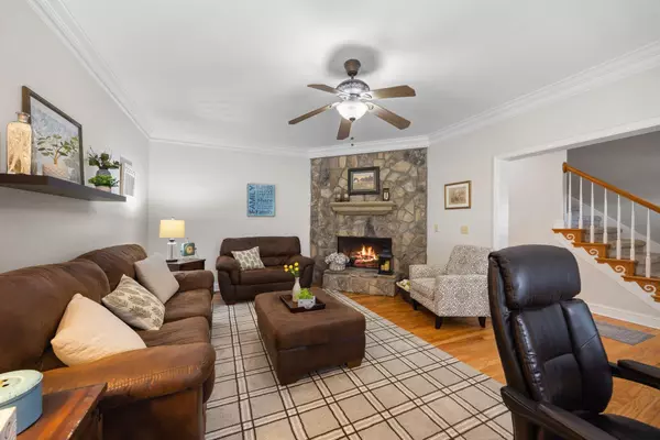 Soddy Daisy, TN 37379,10496 Sovereign Pointe Drive