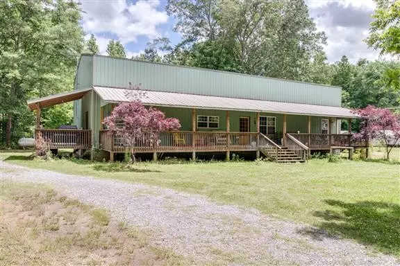 Dunlap, TN 37327,135 Shop Rd