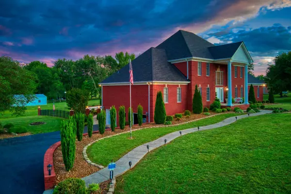 Greenbrier, TN 37073,2025 Grandview Dr