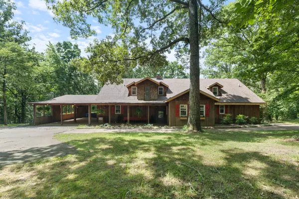 Dickson, TN 37055,834 Billy Wynn Rd