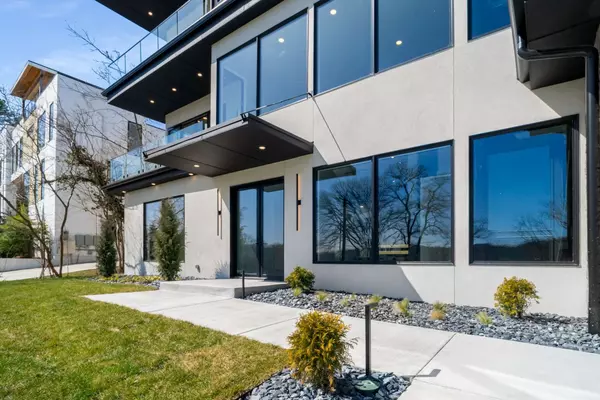 Nashville, TN 37215,4503 Wayland Dr