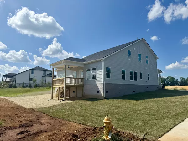 Columbia, TN 38401,2560 Peaceful Valley Drive