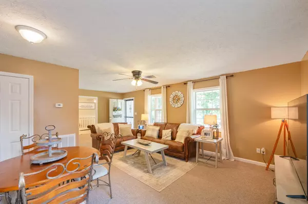 Decaturville, TN 38329,88 W Rogers Cir