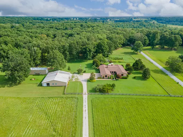Dickson, TN 37055,4955 Highway 70 #W