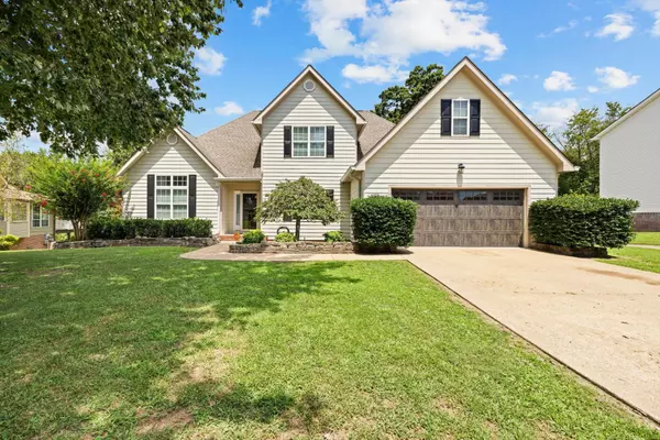 2121 College Park Lane, Soddy Daisy, TN 37379