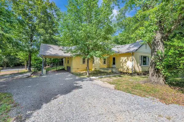 Kingston Springs, TN 37082,313 W Kingston Springs Rd