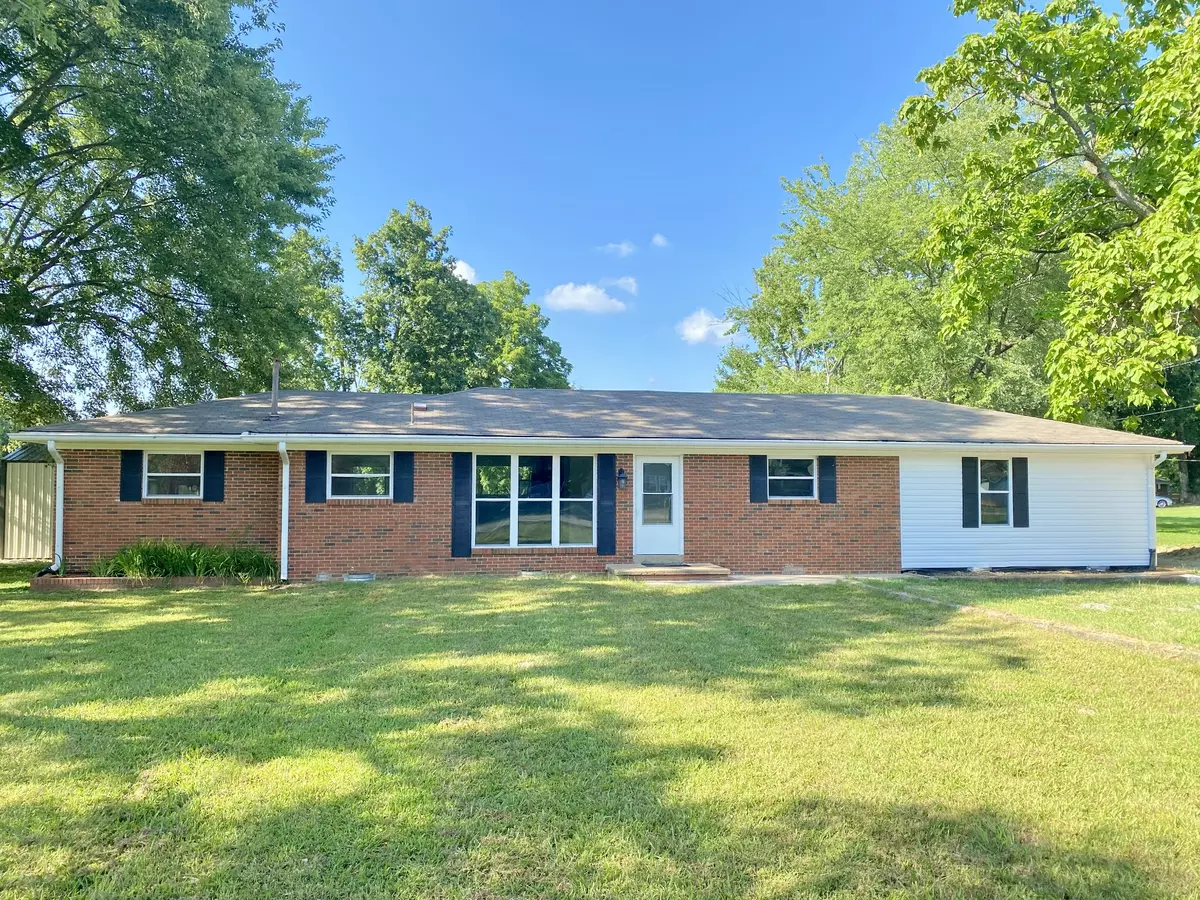 Lafayette, TN 37083,1009 Due West Cir