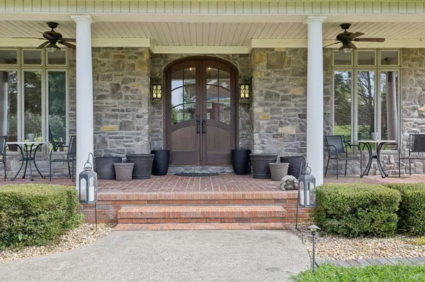 Columbia, TN 38401,1208 Davidson Ln