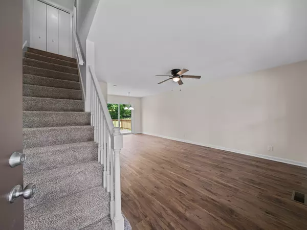 Clarksville, TN 37042,210 Mark Spitz Dr