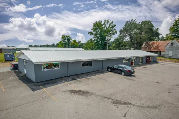 5305 Old Nashville Hwy, Mcminnville, TN 37110