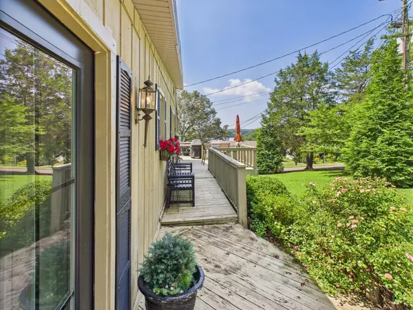 Buchanan, TN 38222,231 Oak Haven Rd