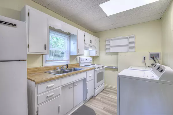 Shelbyville, TN 37160,1408B Birch Street