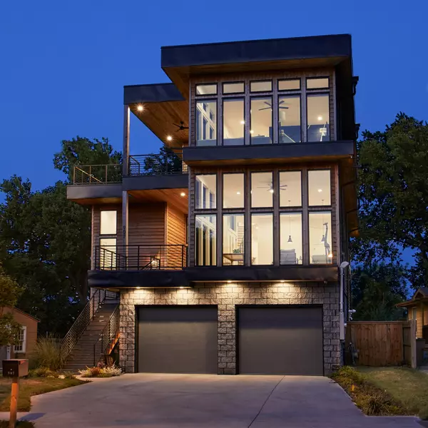 Nashville, TN 37206,907 S 12th St