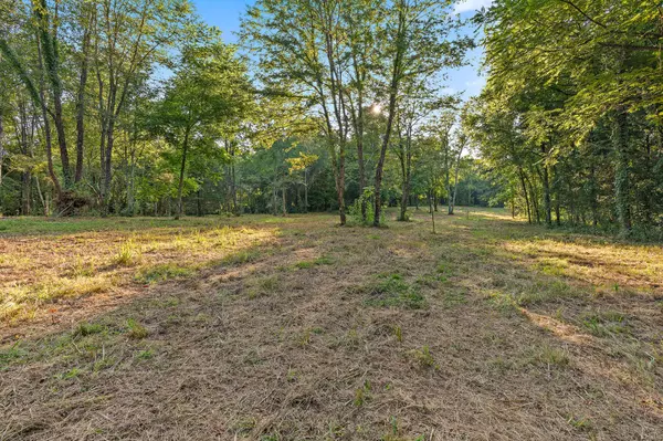 Columbia, TN 38401,2821 Double Branch Rd