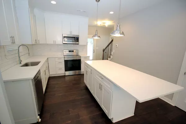 Nashville, TN 37208,1913 12th Ave #N
