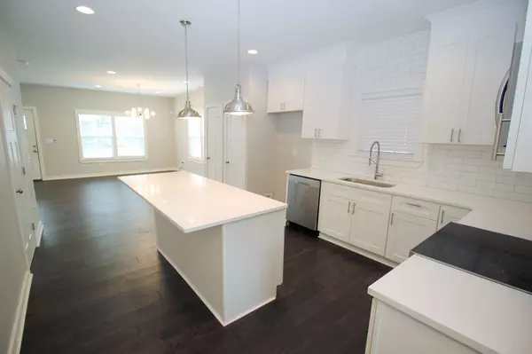 Nashville, TN 37208,1913 12th Ave #N