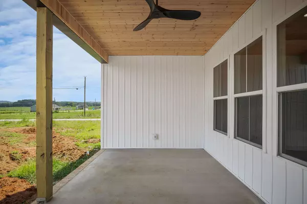 Sparta, TN 38583,116 Dairy Barn Rd