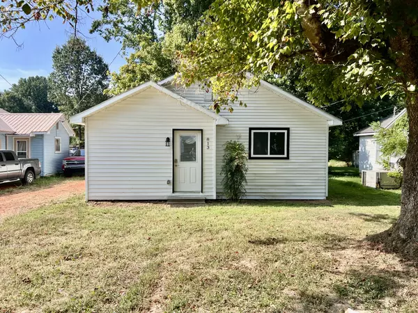 Paris, TN 38242,813 Curtis St