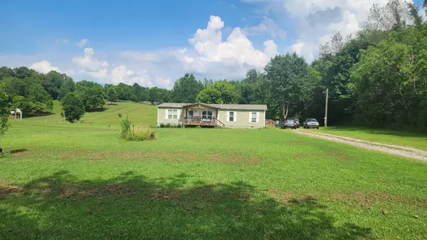 1699 Harpo Rd, Manchester, TN 37355
