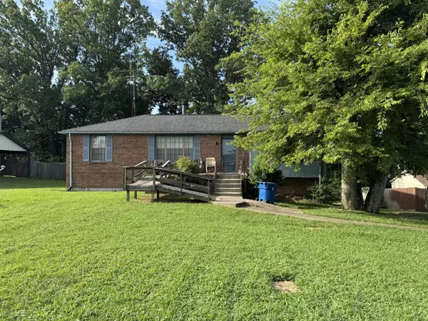 Old Hickory, TN 37138,821 Oak Leaf Dr