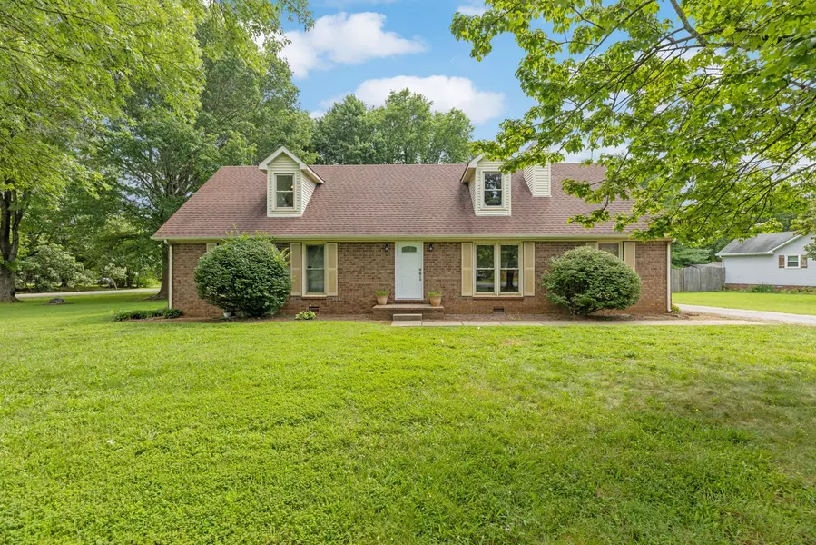 636 Stewart Valley Dr, Smyrna, TN 37167