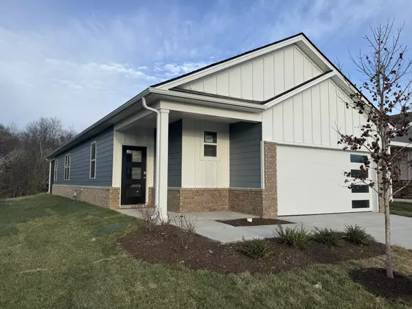 1044 Stoney Brook PVT Bend, Gallatin, TN 37066