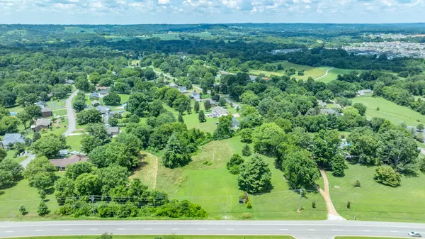 Columbia, TN 38401,2295 Nashville Hwy