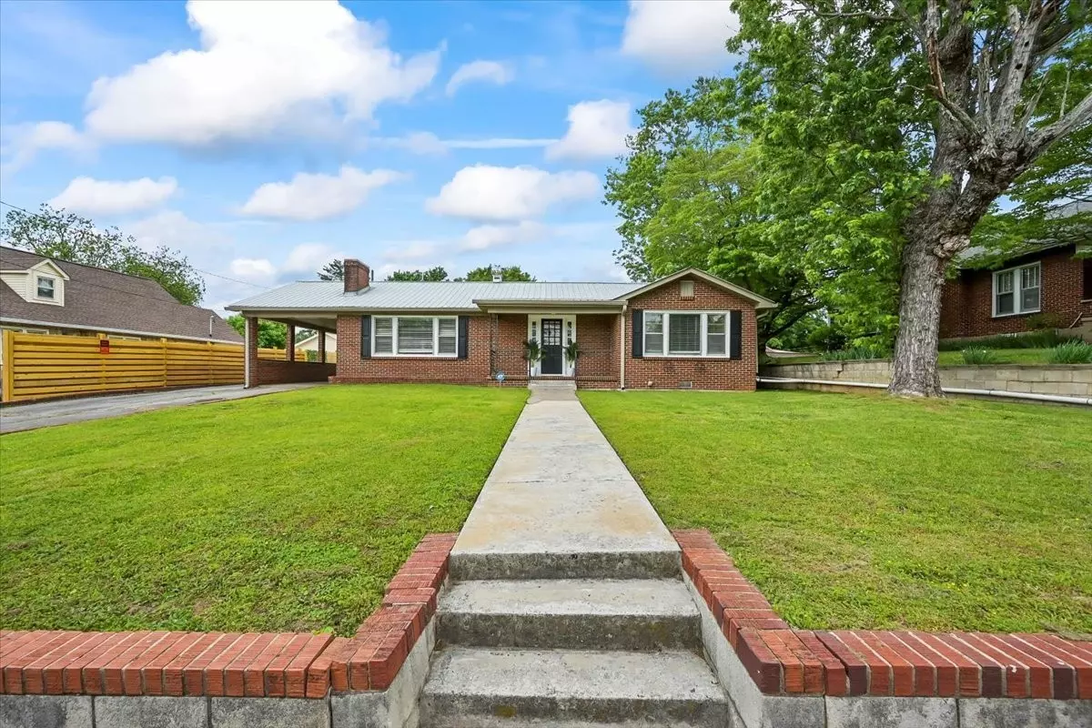 Mcminnville, TN 37110,635 N Spring St