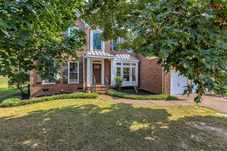 2000 Harvington Dr, Franklin, TN 37069