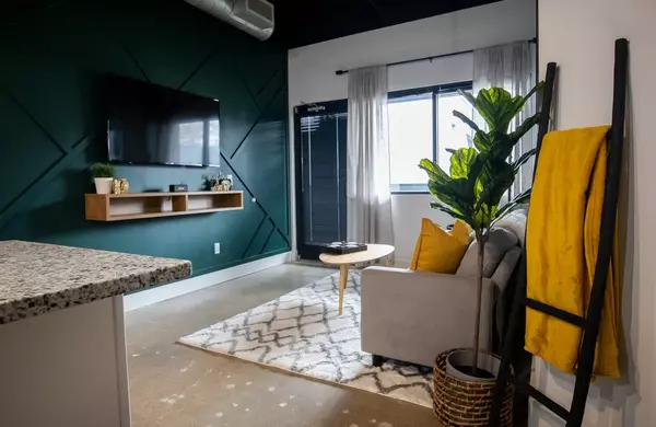 Nashville, TN 37217,295 Plus Park Blvd #212