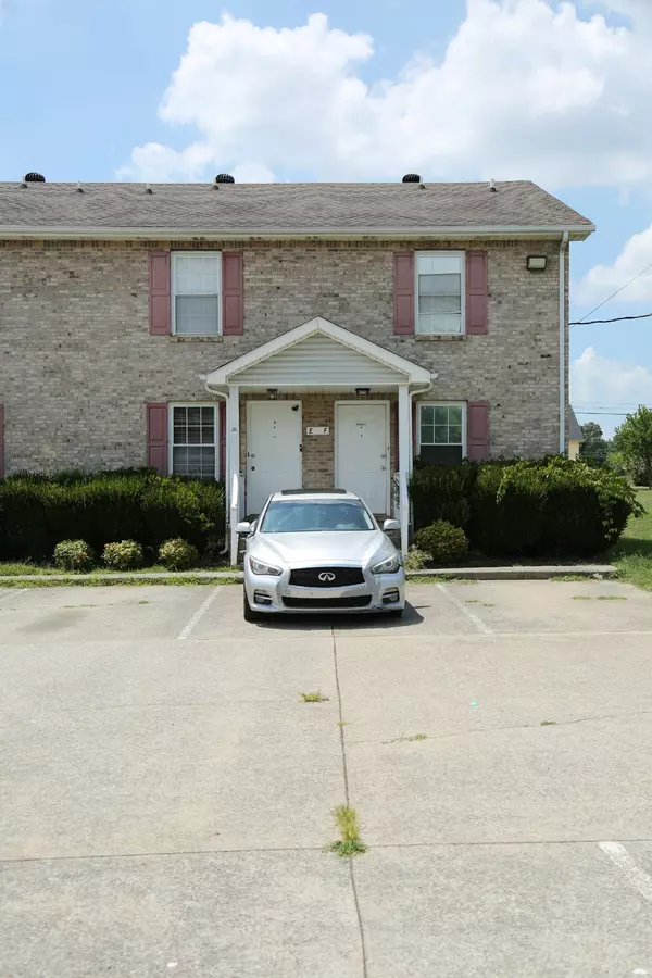 Clarksville, TN 37042,394E Jack Miller Blvd #E