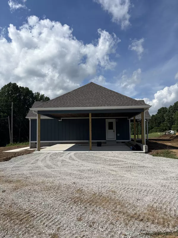 Winchester, TN 37398,1718 Galloway Lane