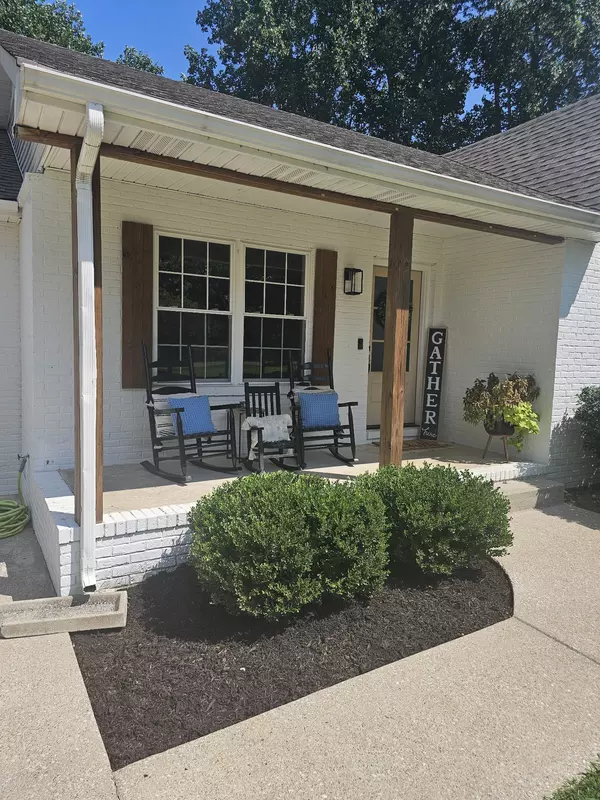Lafayette, TN 37083,580 Fox Run Ln