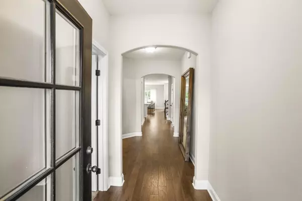 Hendersonville, TN 37075,887 Cherry Grove Dr