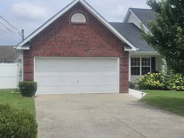 1014 Stonemark Trl, La Vergne, TN 37086