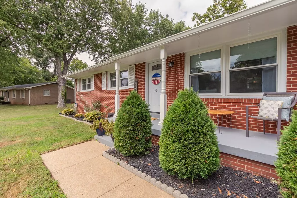 Murfreesboro, TN 37130,1819 Greerson Dr