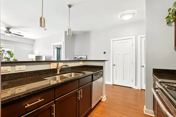 Nashville, TN 37211,2197 Nolensville Pike #316