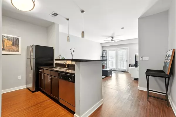 Nashville, TN 37211,2197 Nolensville Pike #316