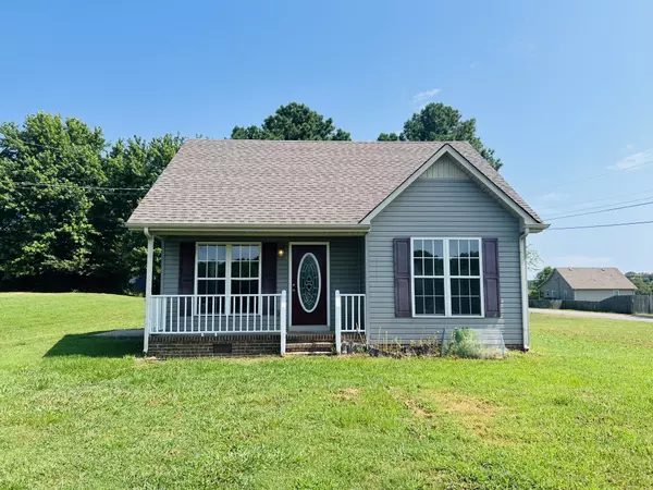3 Boone Dr, Fayetteville, TN 37334