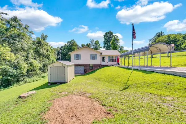 1357 Free Hill Rd, Celina, TN 38551