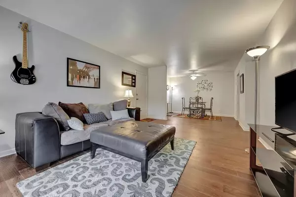 Nashville, TN 37211,370 Wallace Rd #D28
