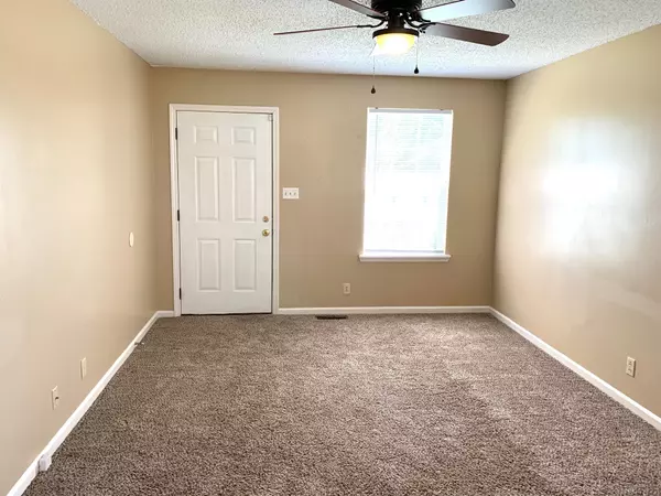 Oak Grove, KY 42262,101 Grant Ave