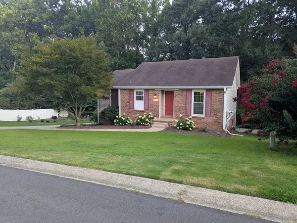 2190 Ladd Dr, Clarksville, TN 37043